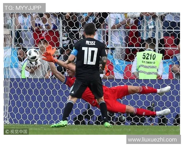 火箭队与马刺队2018季前赛精彩对决全场回顾与精彩瞬间分析